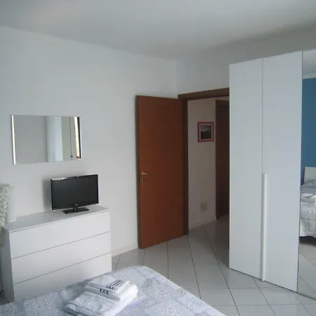 Sole A Catinelle Apartman *